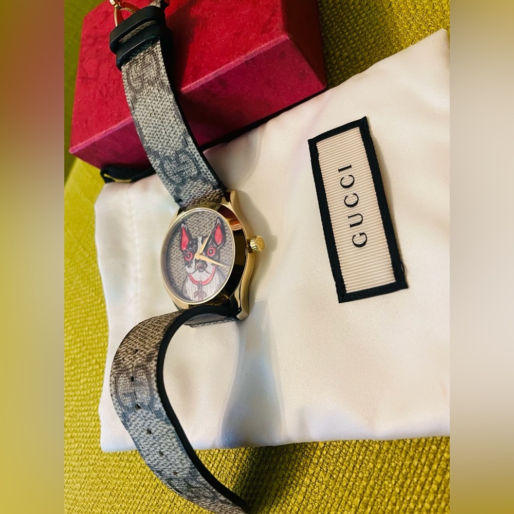 Gucci classic GG and Bosco dial. UNISEX WATCH